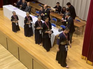 H30.11.25 江戸川報徳会（選手　壇上１）